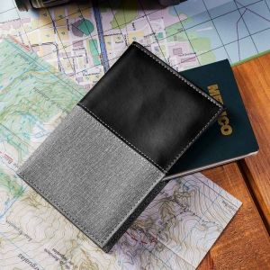 PORTA PASAPORTE BROOME personalizada